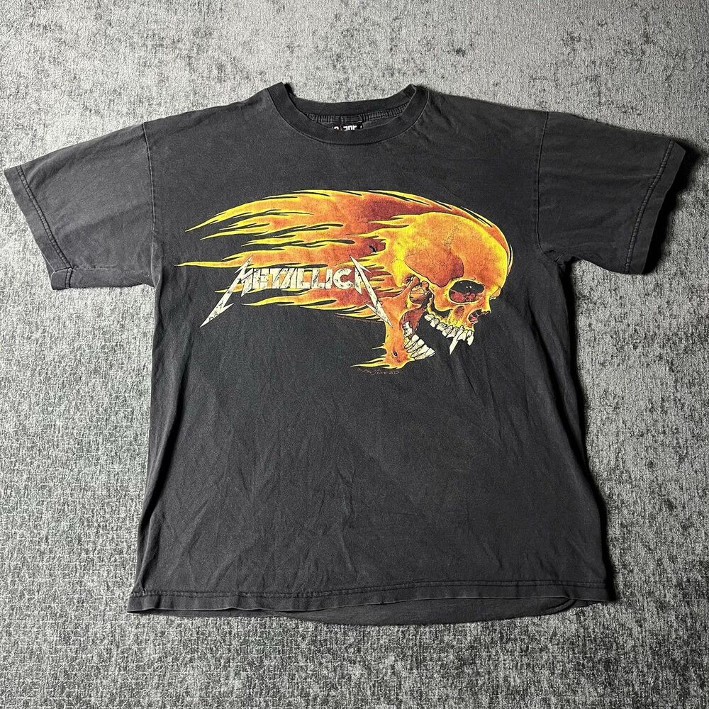 Rare vintage Metallica Skull graphic  XLarge on the giant tag